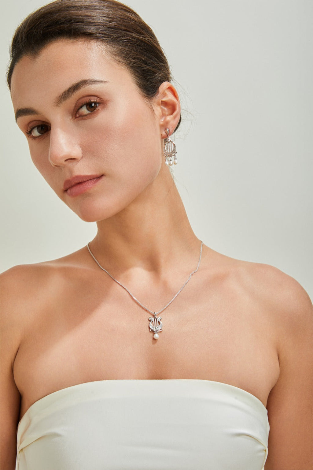 Harp Style Pearl Necklace / Earrings