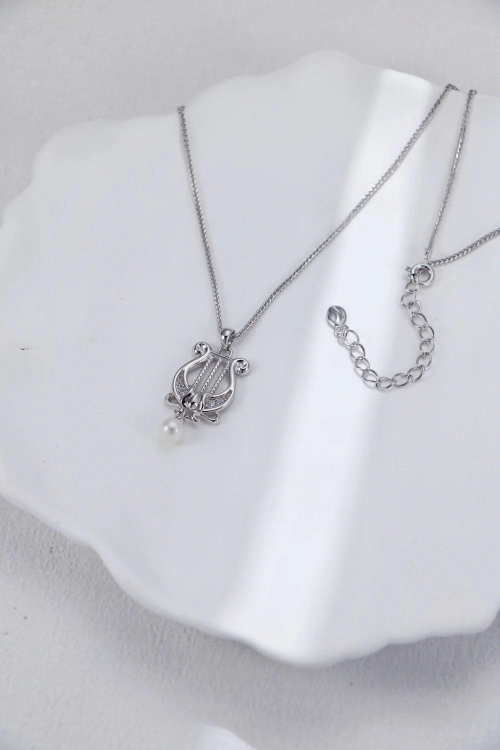 Harp Style Pearl Necklace / Earrings