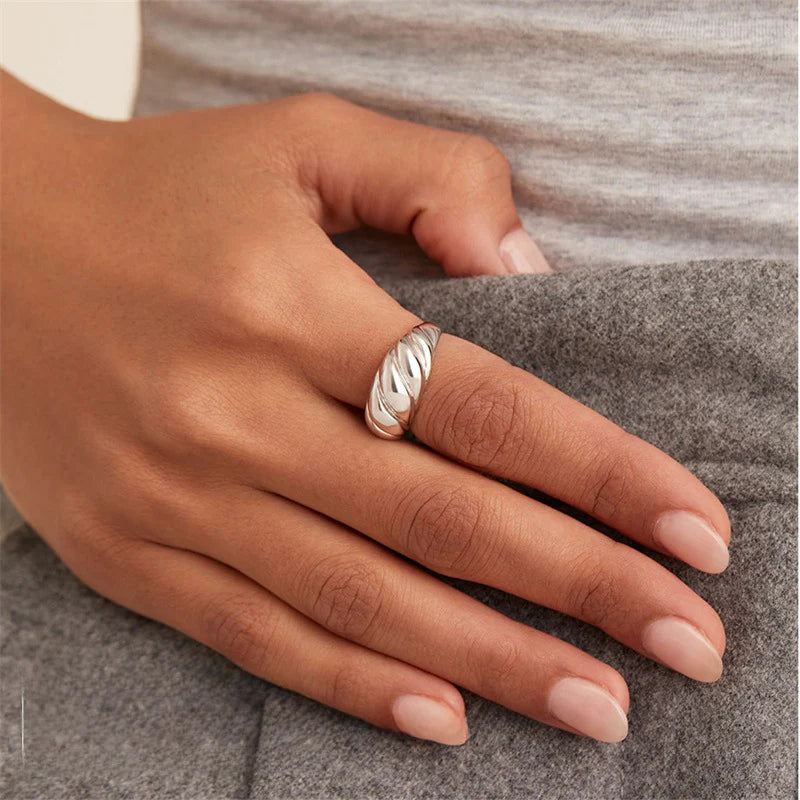 18K Gold Twist Women Men Stacking Ring