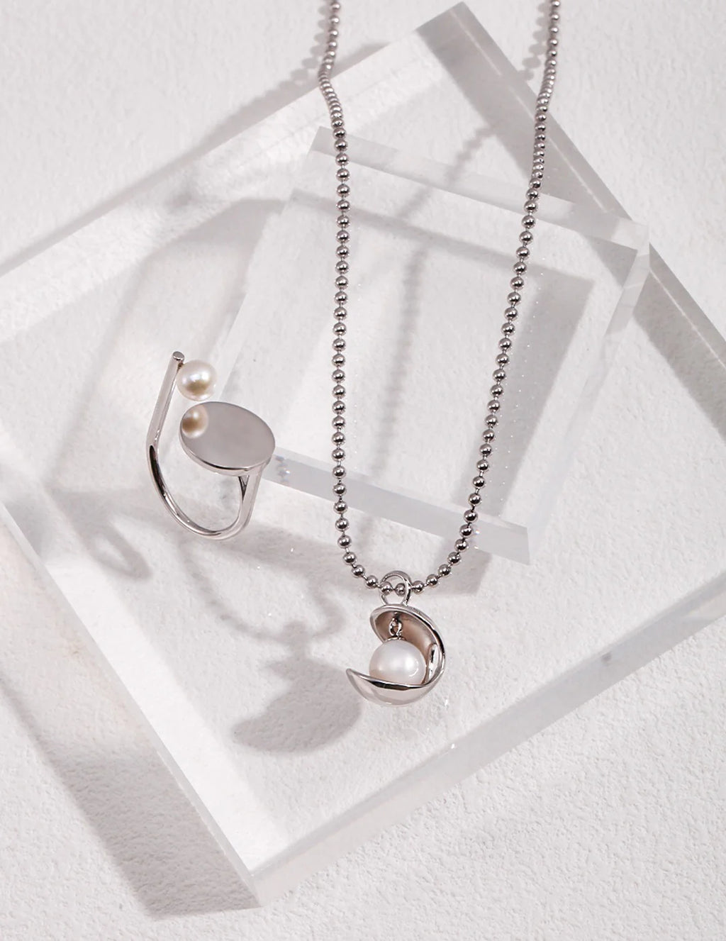 Open Ball Pearl Bead Necklace