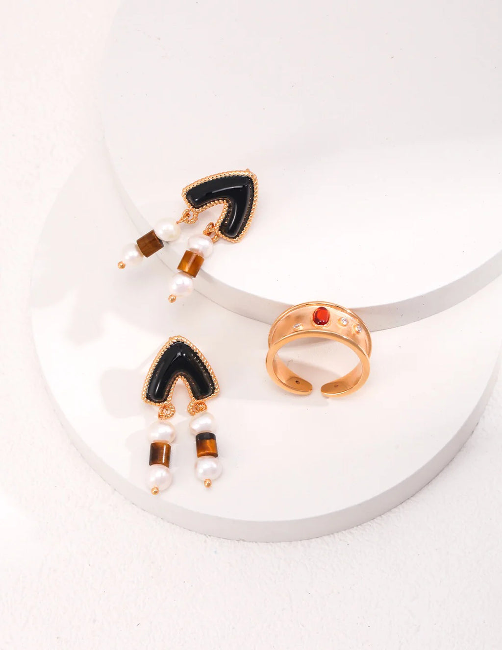 Totem Element Red Agate Ring